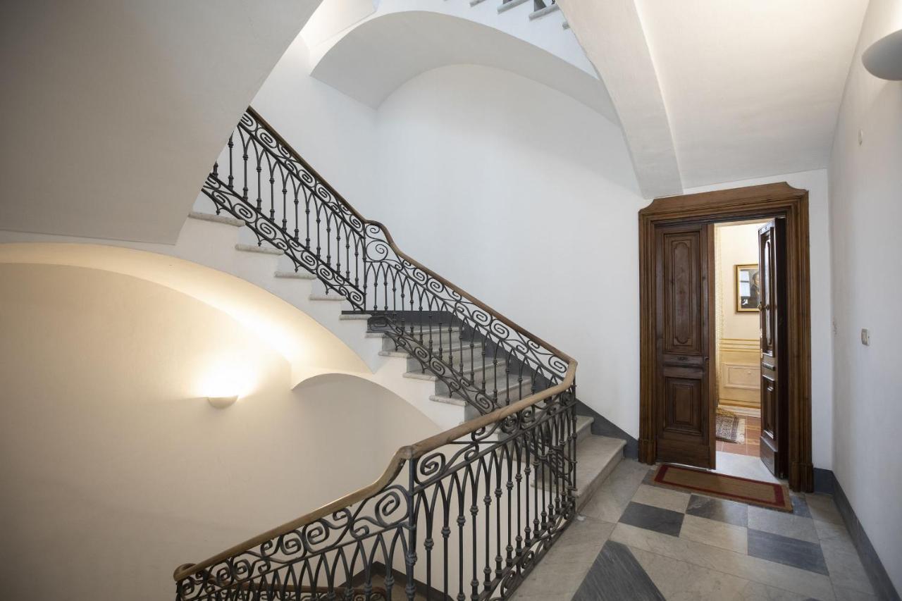 Les Suite Royales Сассари Экстерьер фото